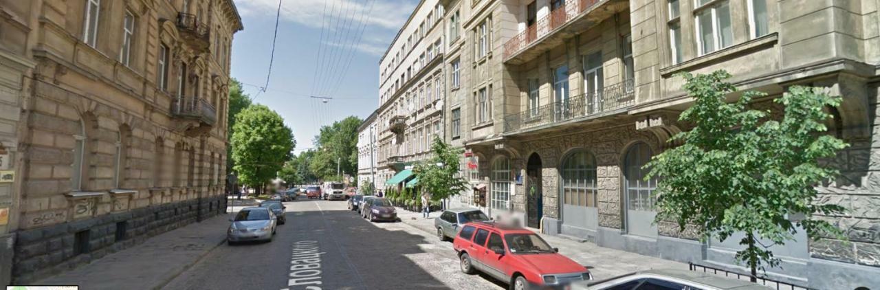 Near Park Franka Lviv Exterior foto